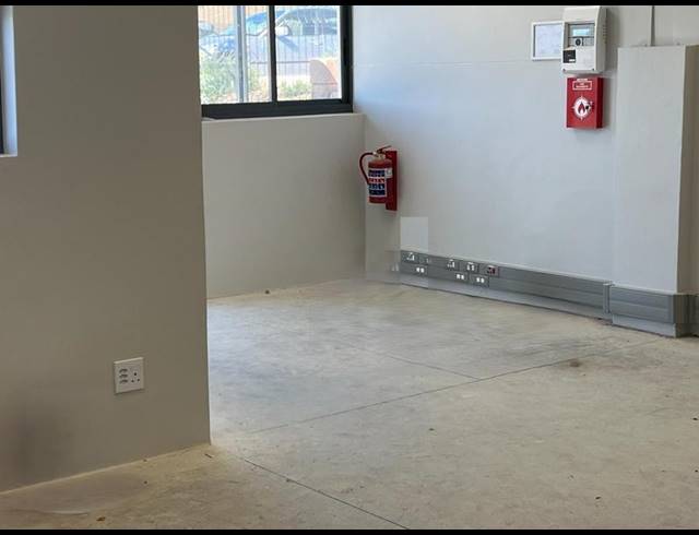 INDUSTRIAL PROPERTY TO RENT IN ATLANTIC HILLS